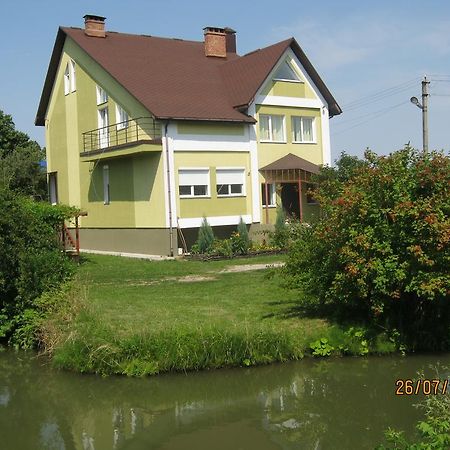 Hostel Geo Gomel Exterior foto