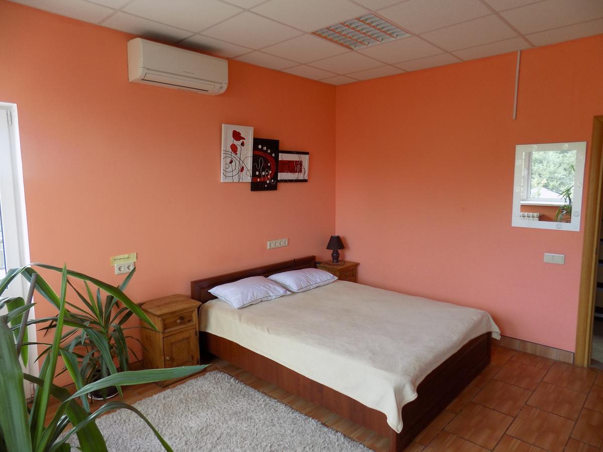 Hostel Geo Gomel Exterior foto